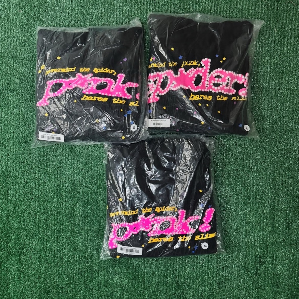 ALL COLOR SP5DER HOODIES ALL SIZES DM PIC IF U WANT DIFF COLOR🔥🔥